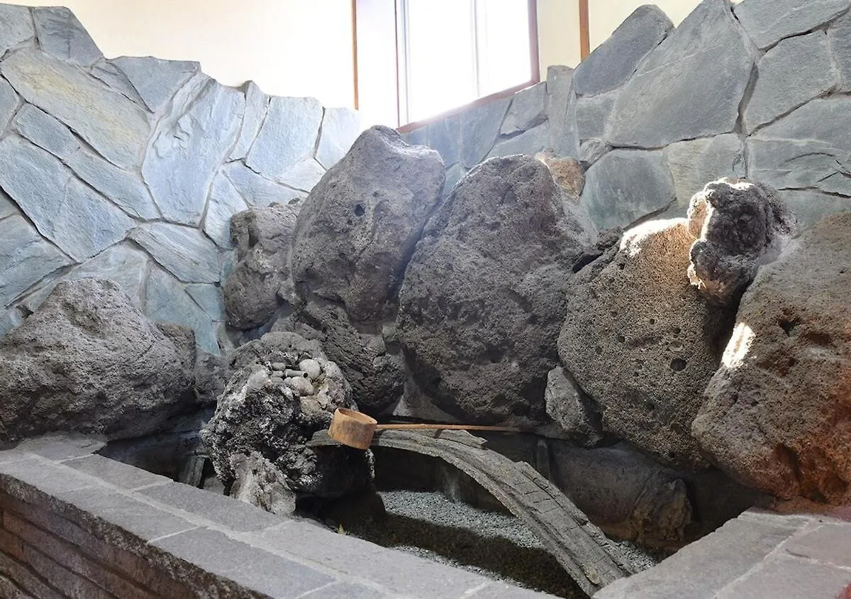 高級料亭のような雰囲気の宿。駅徒歩1分。最大21名様。友人や家族との素敵な時間に。無料wi-Fi。 Tokyo Japan